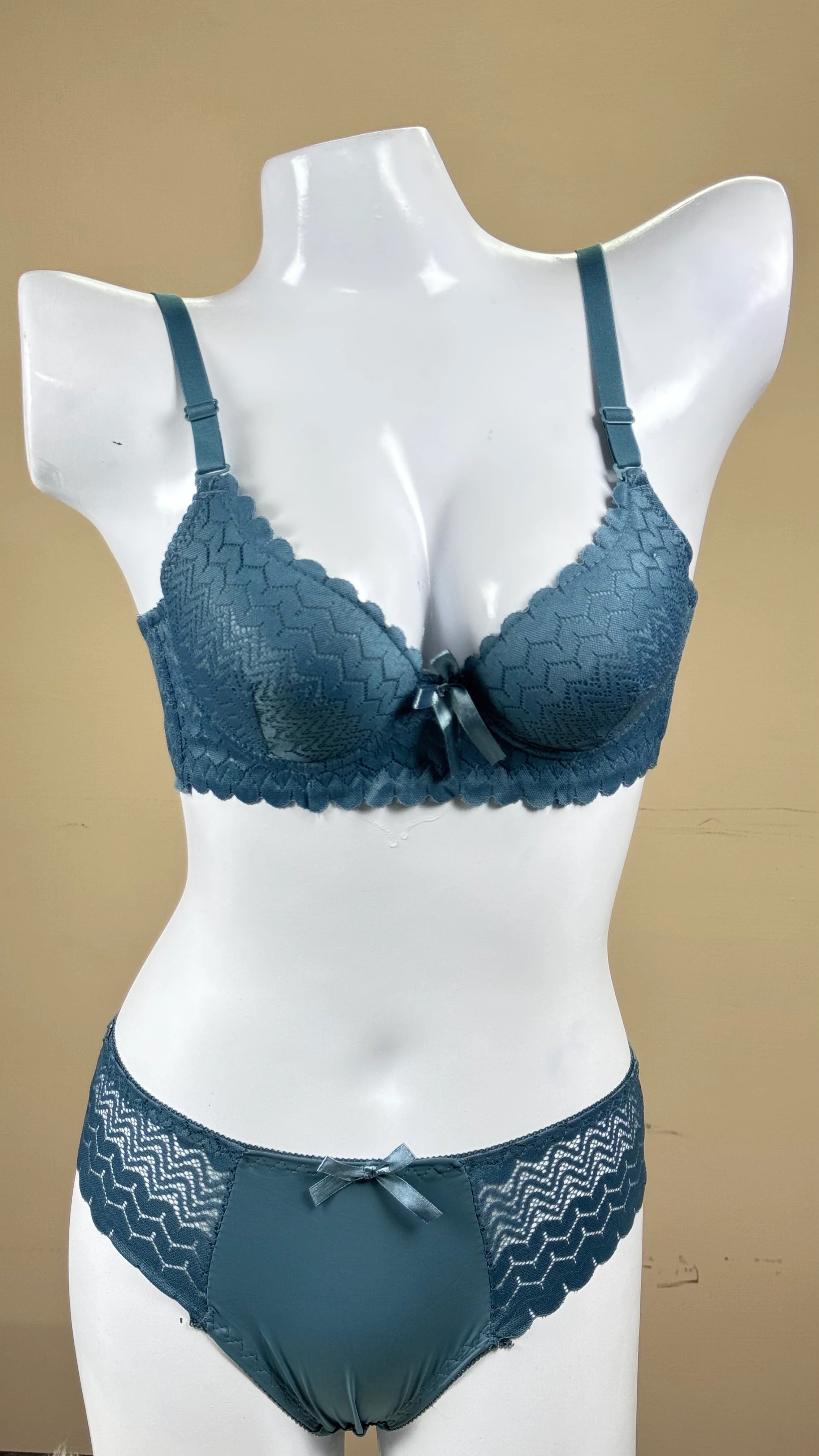 Bridal Lace Padded Push Up Wired Bra with Matching Underwear