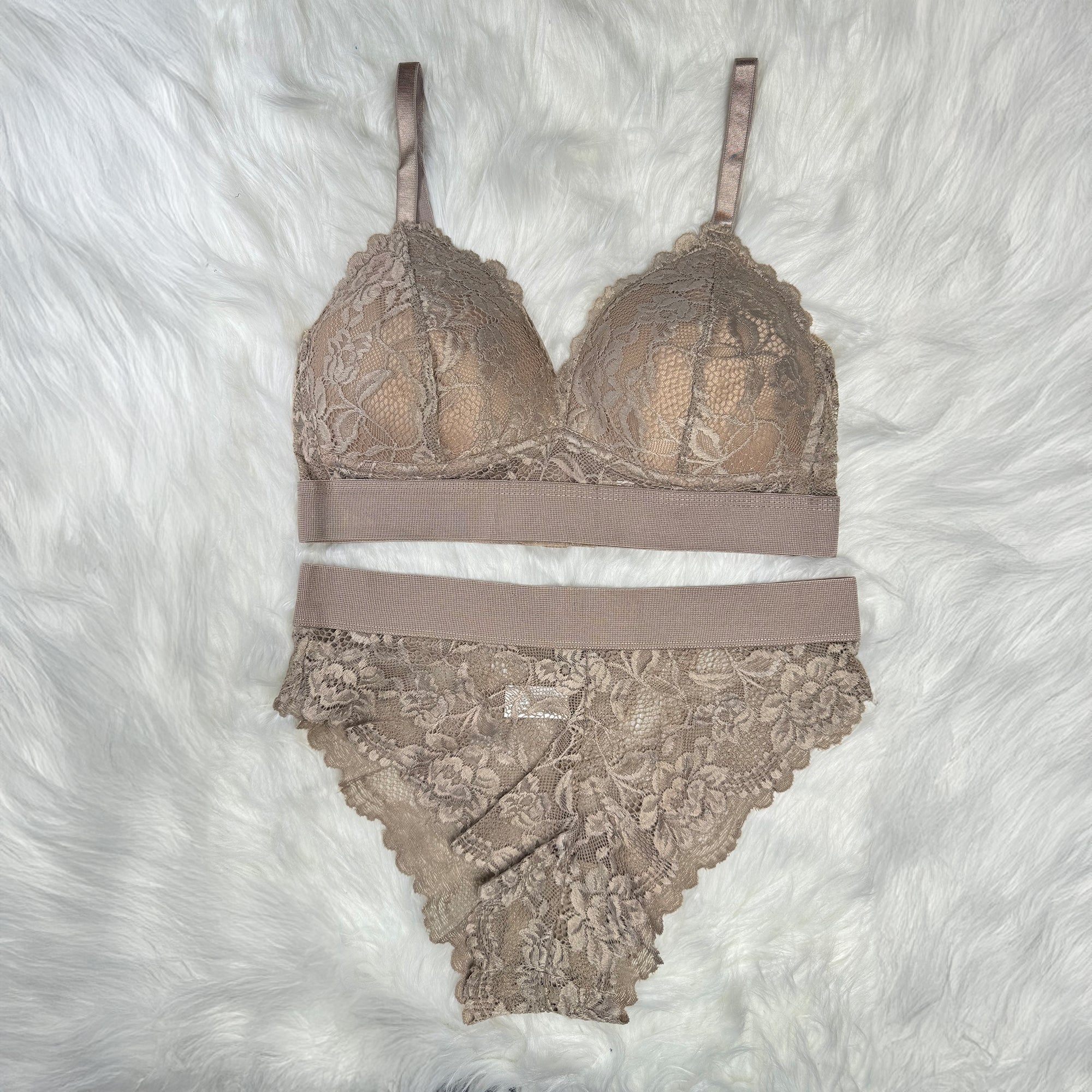 Premium Bridal Lace Padded Removable Bra with Same Lace Underwear