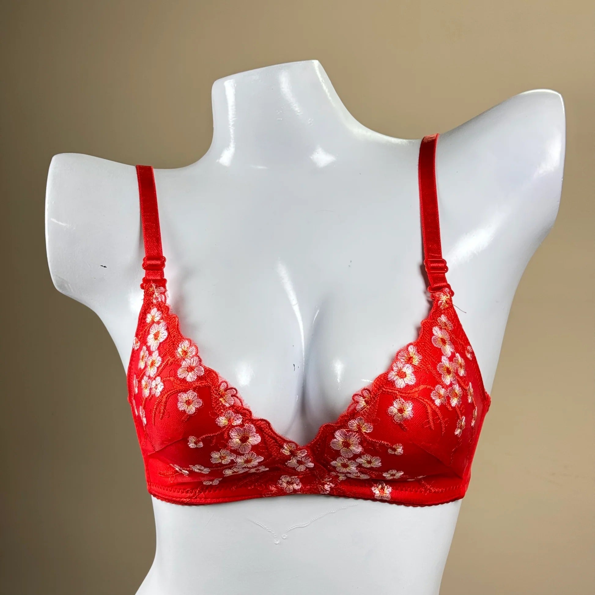 Bridal Embroidered Floral Bra with Light Foam – Elegant & Romantic
