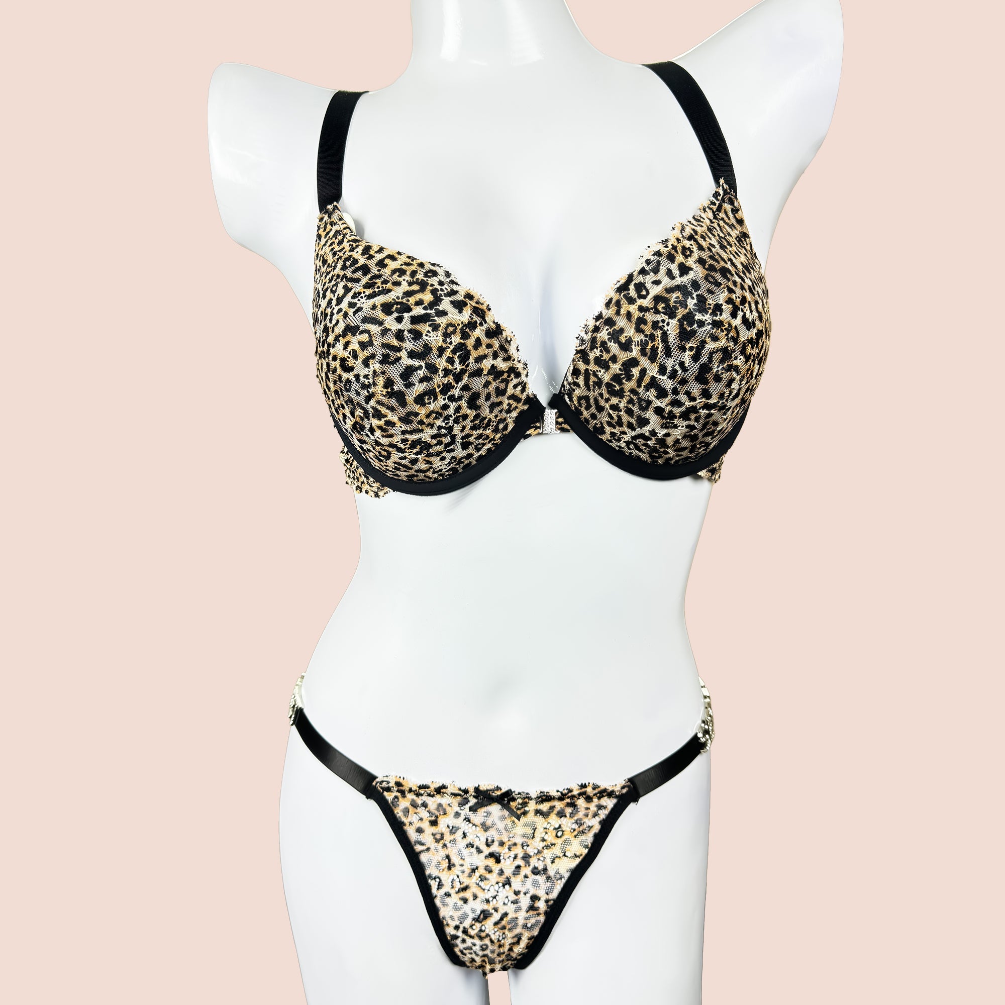 Sexy Secret Front Open Cheetah Printed Padded Bra Panty Set